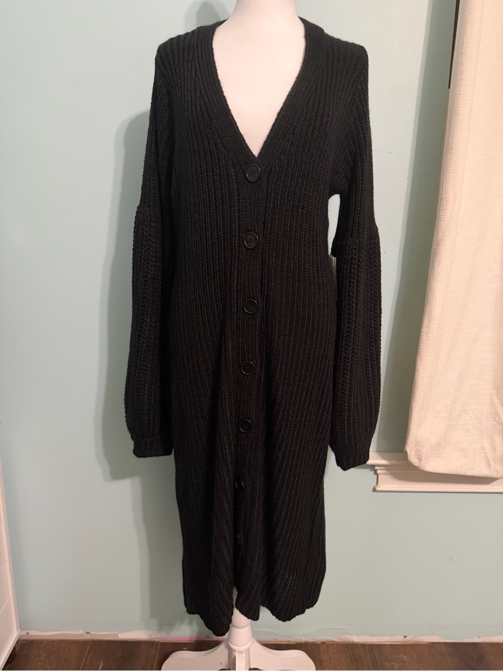 NWT Eloquii Black Rib-Knit Button Front V-Neck Long Balloon Sleeve Cardigan 2X